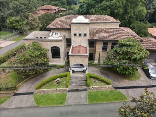 Luxury home in Guácima, Cantón de Alajuela