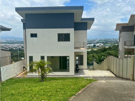 Luxury home in Escazú, Provincia de San José