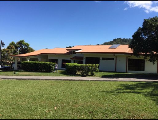 Luxury home in Santa Ana, Provincia de San José