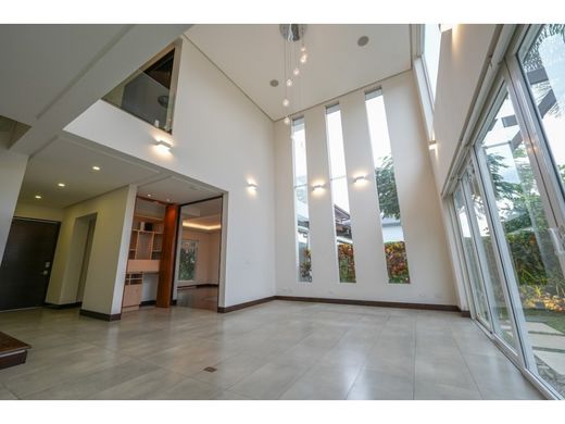 Lüks ev Santa Ana, Provincia de San José