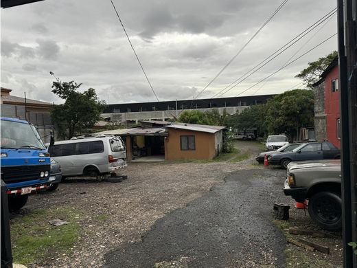 Terreno en Escazú, Provincia de San José