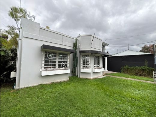 Luxe woning in Escalante, Goicoechea