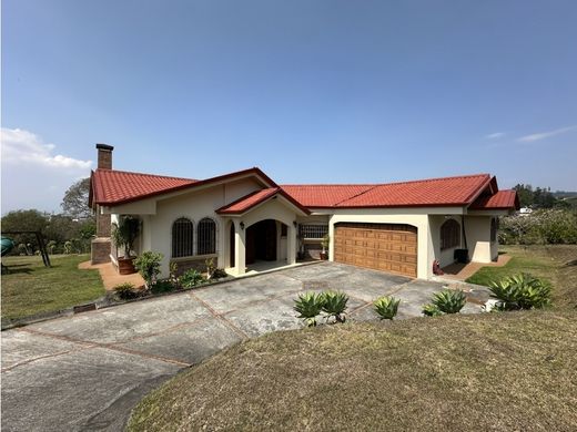 Luxury home in San Josecito, San Isidro