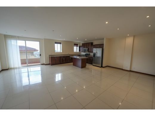 Apartment in Escazú, Provincia de San José