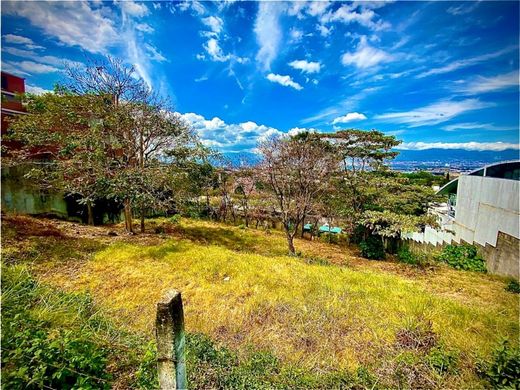 토지 / Escazú, Provincia de San José