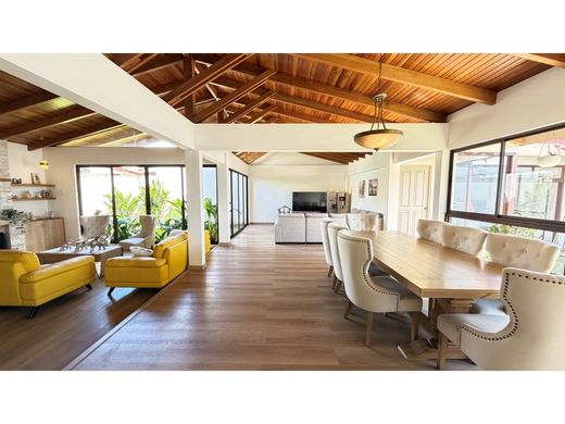 Luxury home in San Vicente de Moravia, Moravia
