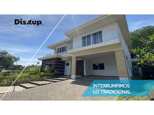Casa de luxo - San Rafael, Provincia de Alajuela
