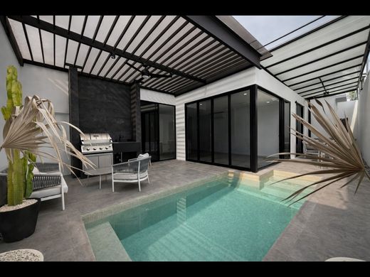 Maison de luxe à Santa Ana, Provincia de San José