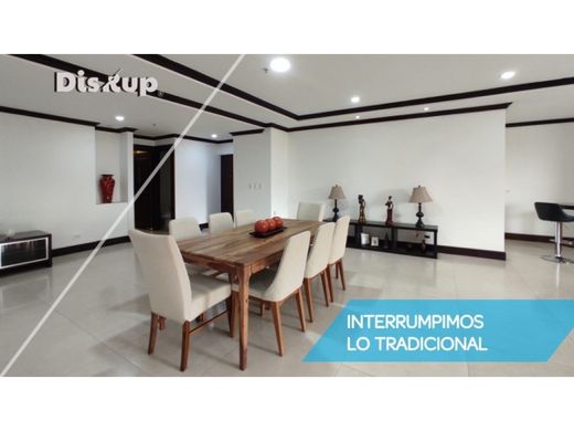 Piso / Apartamento en Mata de Palo, Cantón de San José