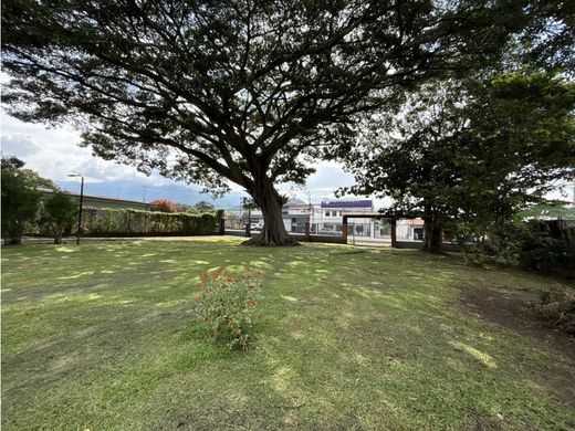 Grundstück in Desamparados, Provincia de San José