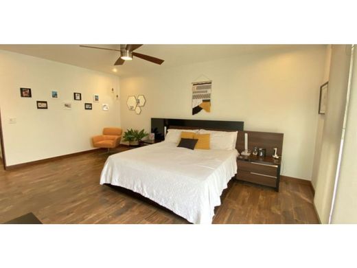 Casa di lusso a Escazú, Provincia de San José