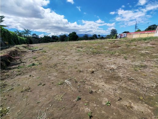 Grond in Guadalupe, Goicoechea