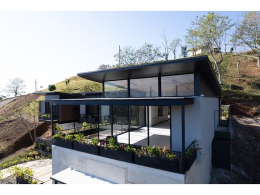 Luxury home in Naranjo, Provincia de Alajuela