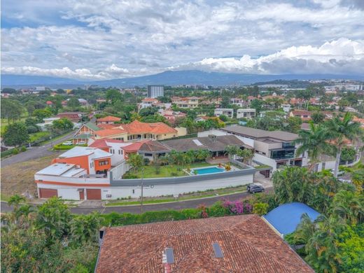 Luksusowy dom w Belén, Carrillo