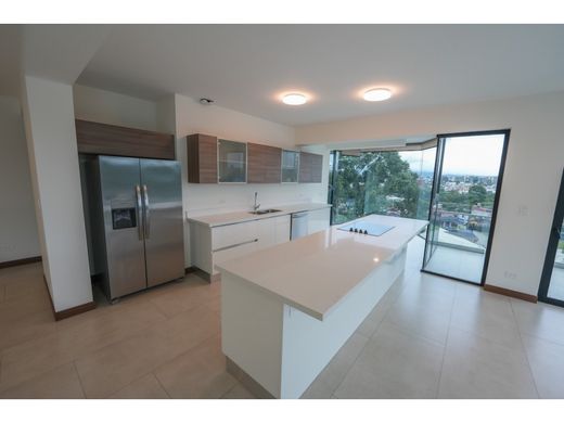 Appartamento a Escazú, Provincia de San José