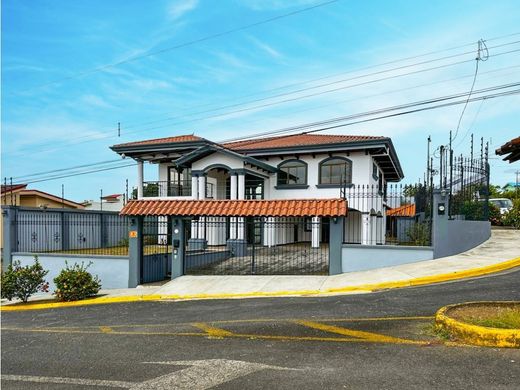 Luxe woning in Grecia, Provincia de Alajuela