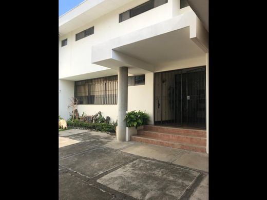 Casa di lusso a Escazú, Provincia de San José