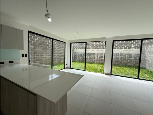 Casa di lusso a Santa Ana, Provincia de San José