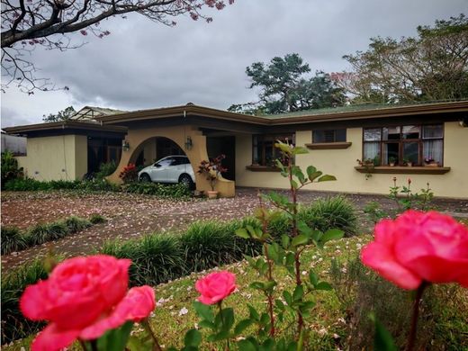 Casa de lujo en San José, Cantón de San José