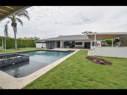 ‏בתי יוקרה ב  Santa Ana, Provincia de San José