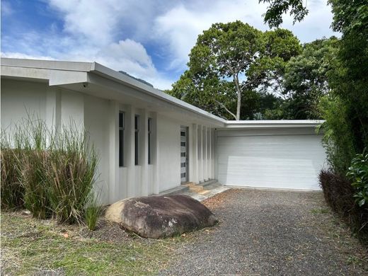 Casa di lusso a Escazú, Provincia de San José