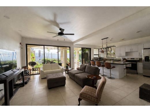 Luxus-Haus in San José, Cantón de San José