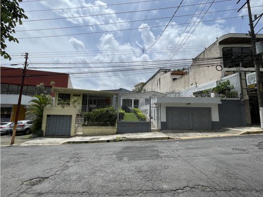 Luxus-Haus in Sabanas, Acosta