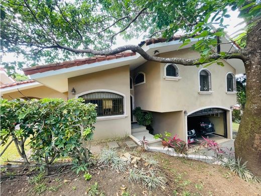 Maison de luxe à Santa Ana, Provincia de San José