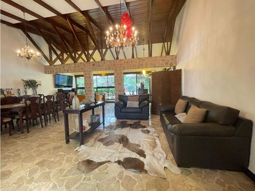 Casa di lusso a Escazú, Provincia de San José