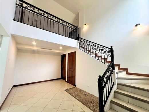 Casa de lujo en Santa Ana, Provincia de San José