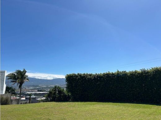 토지 / Escazú, Provincia de San José