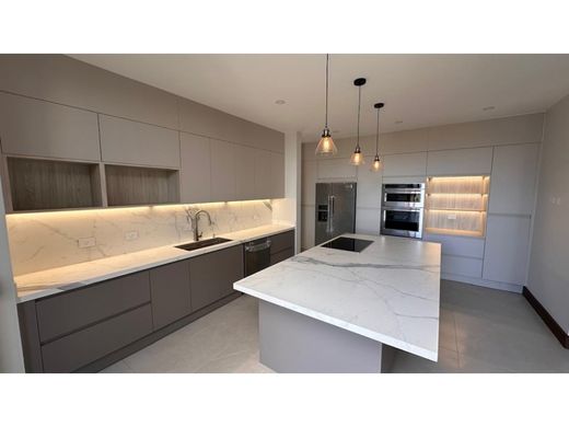 Жилой комплекс, Escazú, Provincia de San José