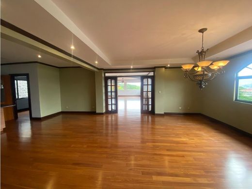 Πολυτελή κατοικία σε Escazú, Provincia de San José