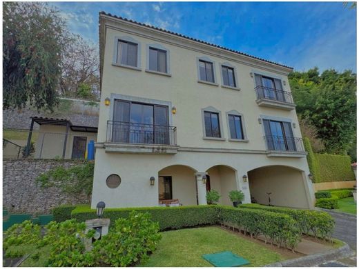 Casa di lusso a Escazú, Provincia de San José