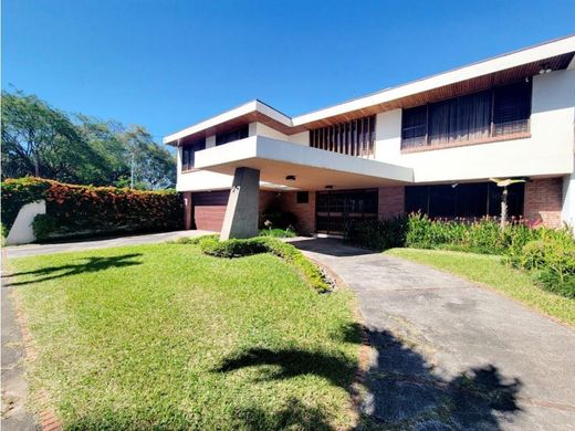 Luxury home in Mata de Palo, Cantón de San José