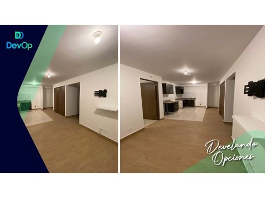 ﺷﻘﺔ ﻓﻲ Carlos María Ulloa, Provincia de San José