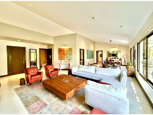 Apartment in Escazú, Provincia de San José