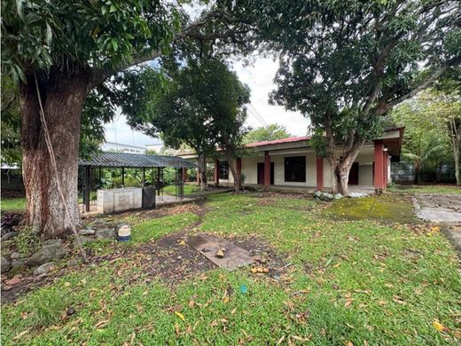 Terreno - Santa Ana, Provincia de San José