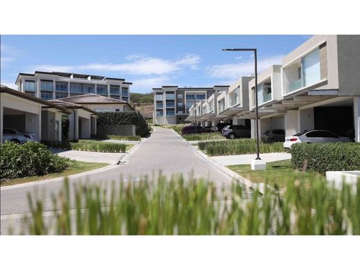 ﺷﻘﺔ ﻓﻲ Escazú, Provincia de San José