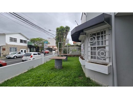 منزل ﻓﻲ Escalante, Goicoechea