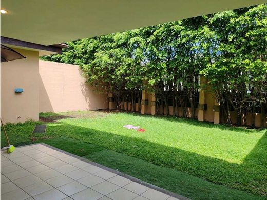 Luxus-Haus in Escazú, Provincia de San José