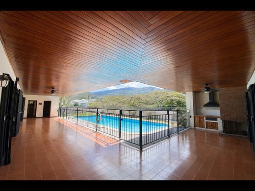 Luxury home in Escazú, Provincia de San José