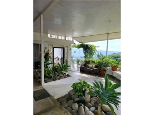 Luxus-Haus in Santa Ana, Provincia de San José