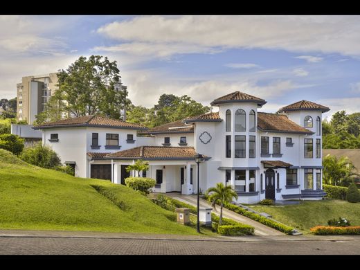 Luxury home in Granadilla, Curridabat