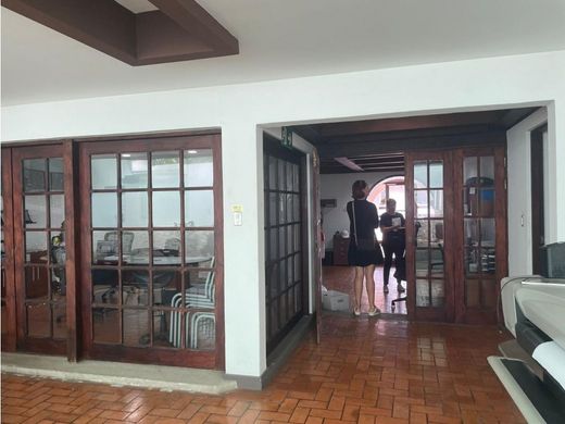 Office in San Pedro, Montes de Oca