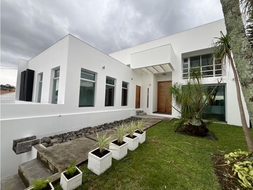 Luxury home in Curridabat, Provincia de San José