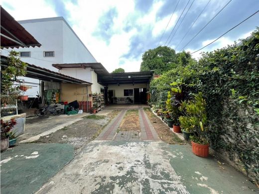 Luxus-Haus in Atenas, Provincia de Alajuela