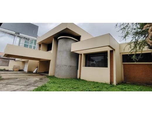 サンホセ, Cantón de San Joséの高級住宅