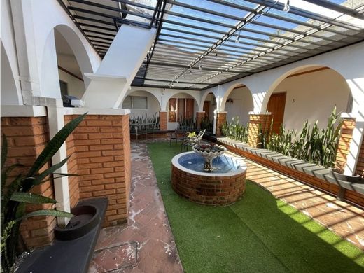 Kamienica w San José, Cantón de San José