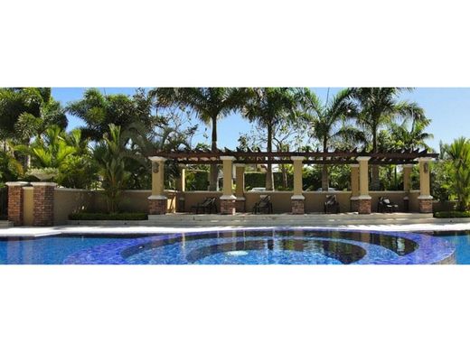 Luxus-Haus in Santa Ana, Provincia de San José